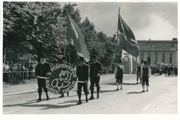 III Poistekooride laulupidu. Tartu, 06.1986.a.