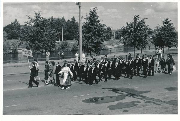 III Poistekooride laulupidu. Tartu, 06.1986.a.