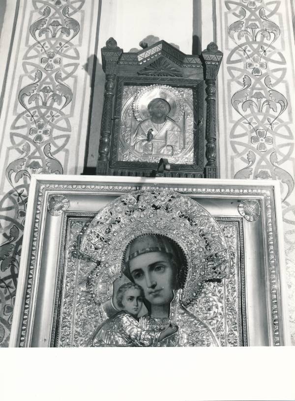 Tartu kirikutes leiduvad kultusesemed. Ikoonid Uspenski õigeusu kirikus, Magasini tn 1. 1987.a.