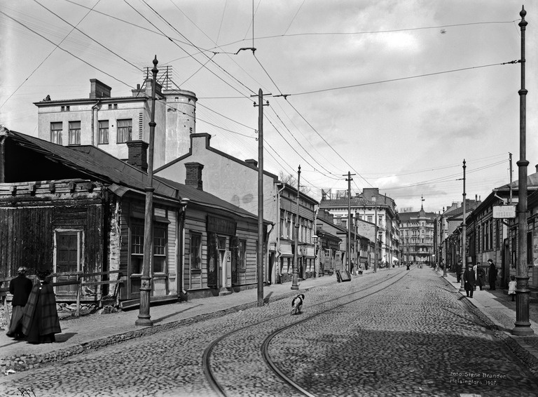 Iso Roobertinkatu 27, 25, 23.