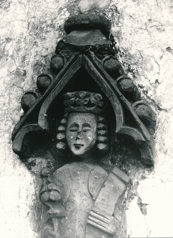 Tartu Jaani kiriku terrakota savist figuur.