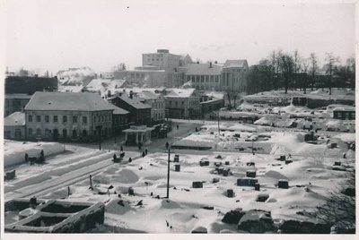 Tartu linnavaade. Varemed Kauba ja Uueturu tn vahel. 02.1942.a.  duplicate photo