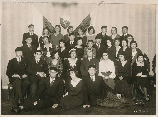 Grupifoto. Korporatsioonide "Sakala" ja "Filiae Patriae" korporantide koosviibimine. 30.10.1931.a.