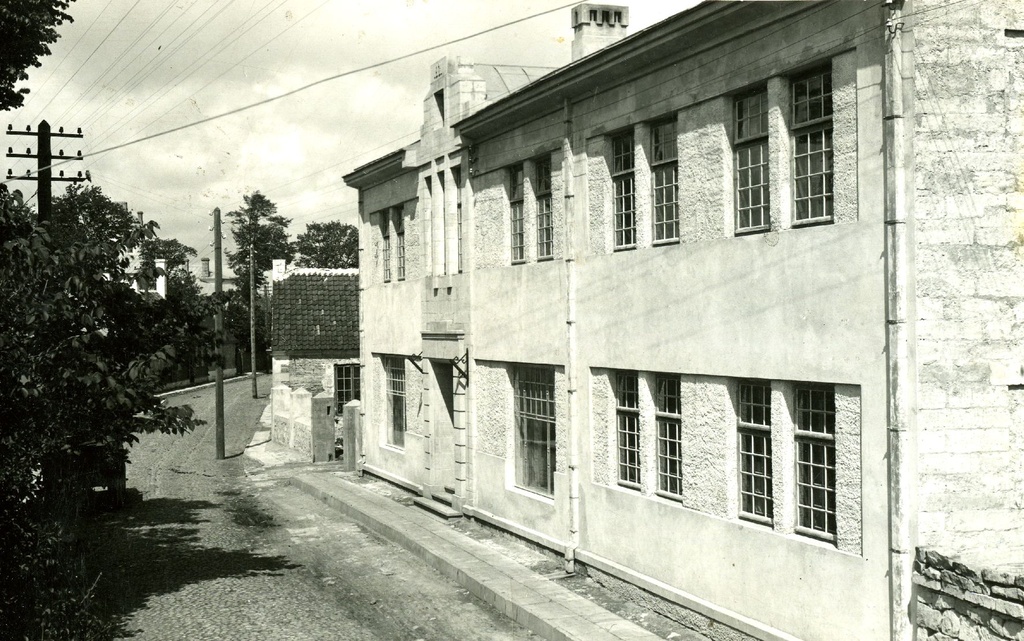 Kuressaare Tööstuskooli hoone