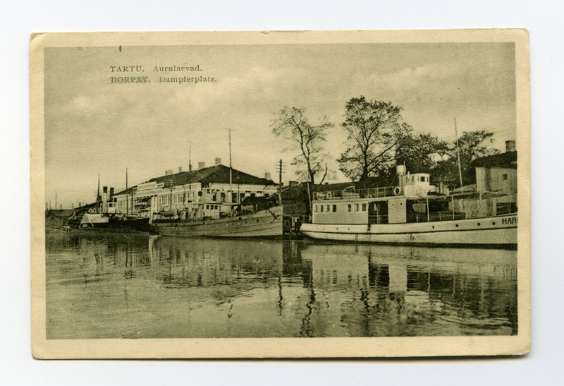 Tartu. Aurulaevad Emajõel.