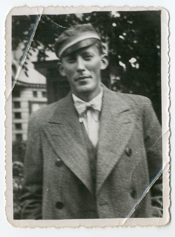 Foto. Hans Leesment üliõpilasena
