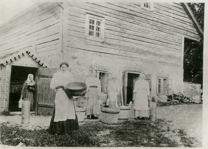 Fotokoopia. Jäärja mõisa piimaköök