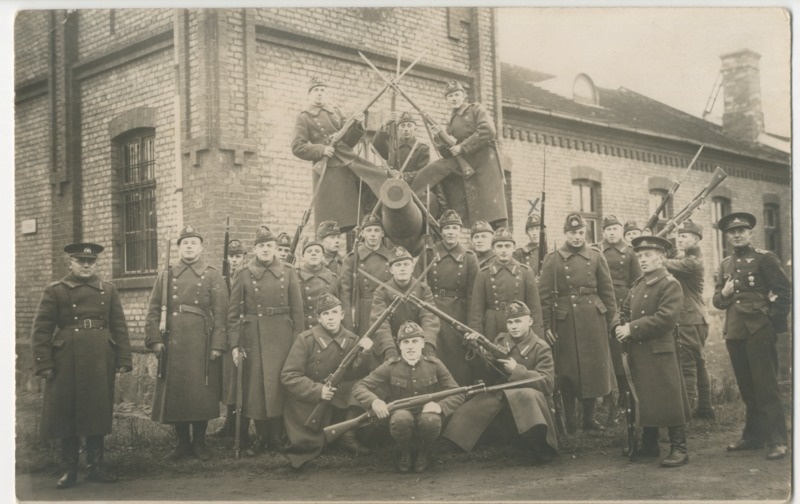 Foto. Kurtna õppelaager