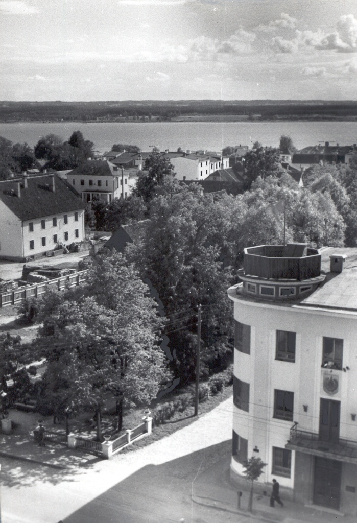 Foto. Võru. Vaade Katariina kiriku tornist Tamula suunas.