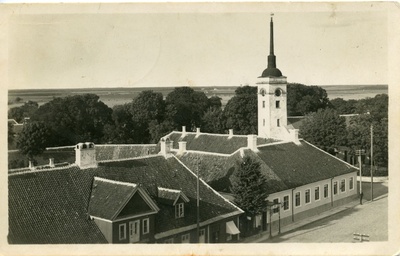 Kuressaare üldvaade Tallinna tänava suunas  duplicate photo