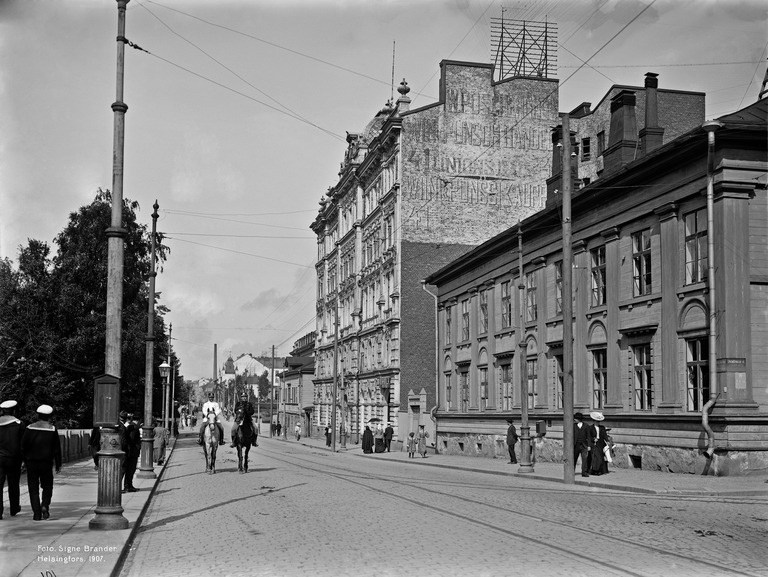 Unioninkatu 39, 41, 43