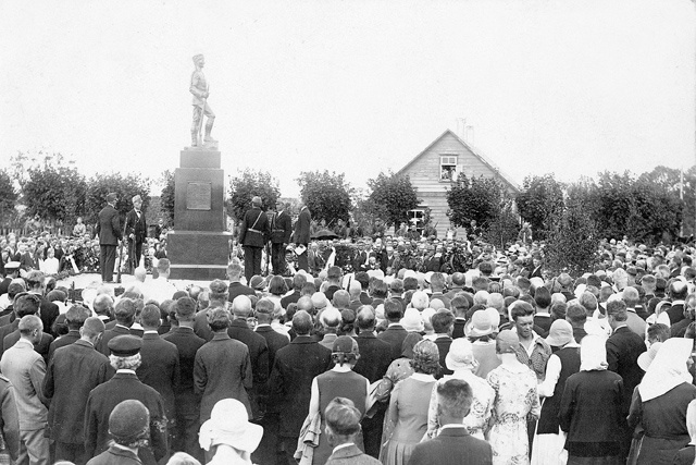 Vabadussõja mälestussamba avamine