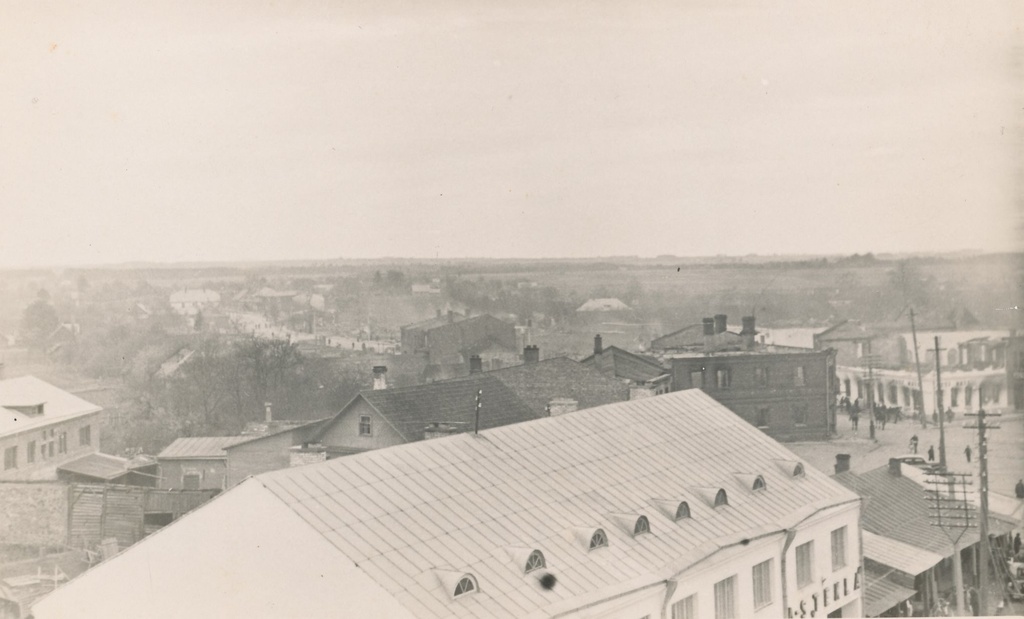 Fotopostkaart. Petseri linna vaade.