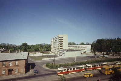 IV (Magdaleena) haigla Tallinnas. Arhitektid Kalju Luts, Hansi Aru  similar photo