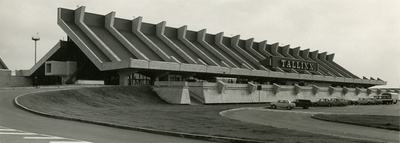 Tallinna lennujaam, fassaadivaade. Arhitekt M. Piskov, Aeroprojekt, konstr. A. Bagrovnikov  similar photo