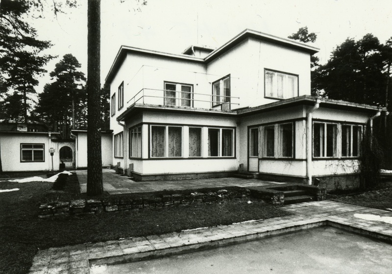 Elamu Nõmmel Nurme 47/49. Arhitekt Friedrich Wendach
