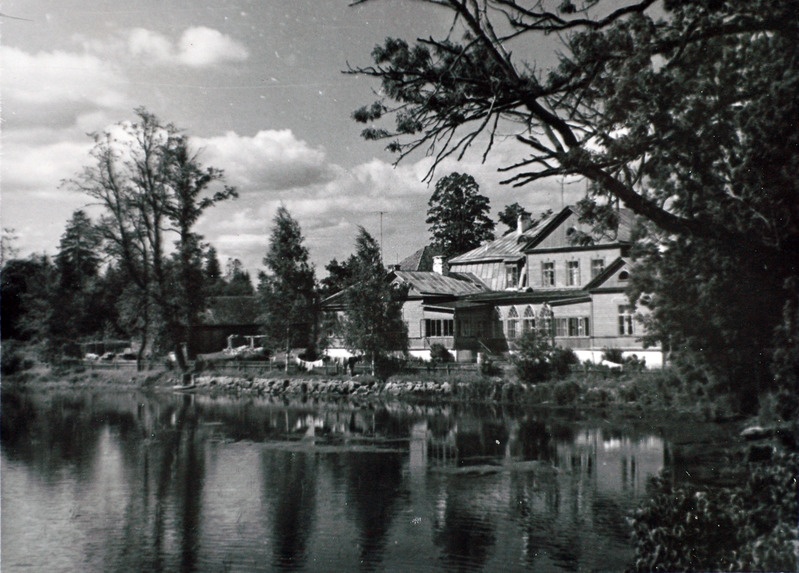 Kuusiku mõisa peahoone