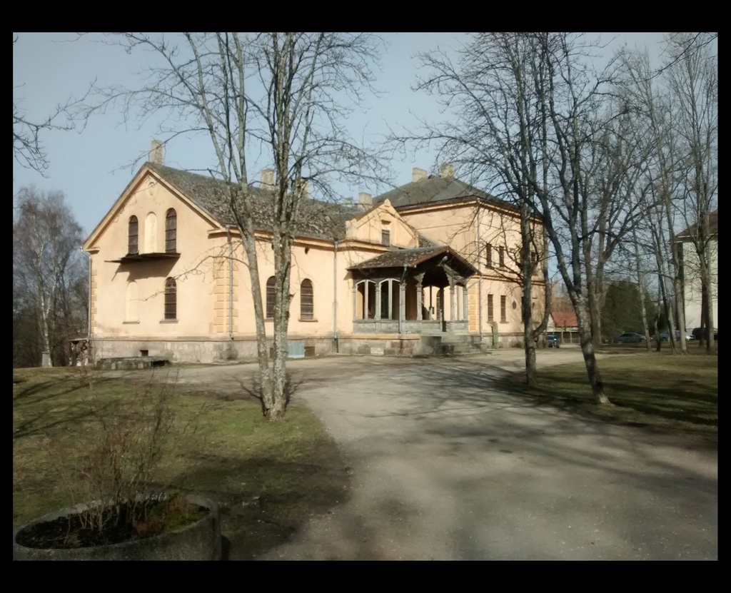 The prefaces of Viljandi Manor viewed from the left rephoto