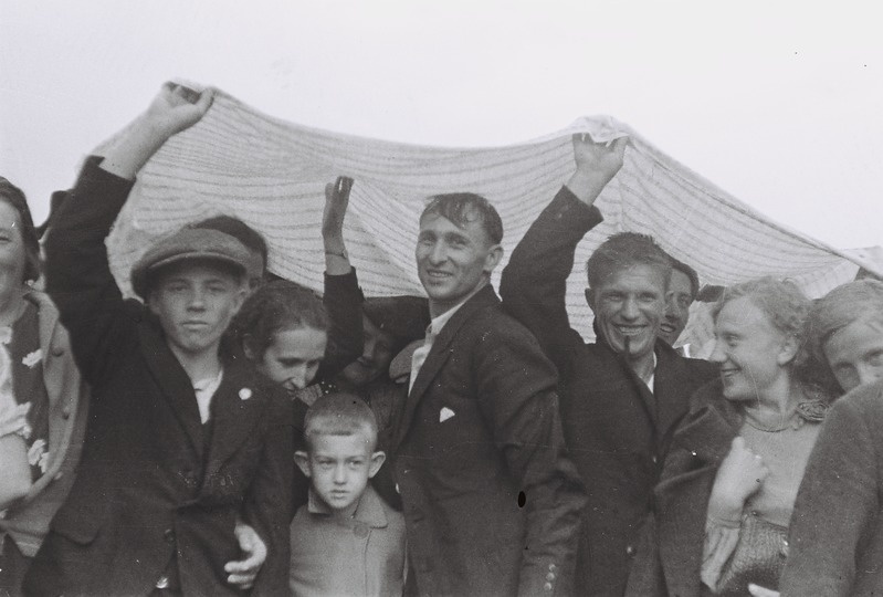 Fotonegatiiv. President Konstantin Pätsi sünnikoha tähistamise monumendi avamine Tahkurannas 25. juunil 1939.a.