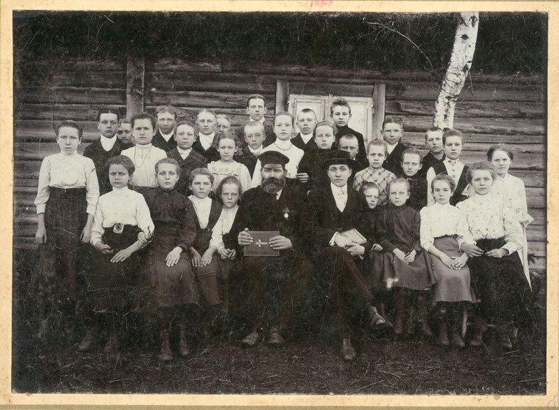 Foto. Koolipere. Pärnumaa, 1912