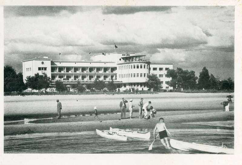 Fotopostkaart. Rannahotell merelt vaadatuna. Pärnu. 1939