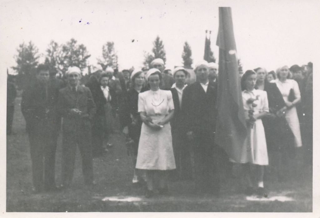 Tartu Lihakombinaat. Töölised 1. mai rongkäigule kogunemas. 1940.a.