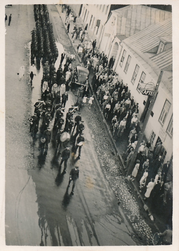 Grupifoto. Kuperjanovi partisanide pataljoni noorkaader. 1940.a.