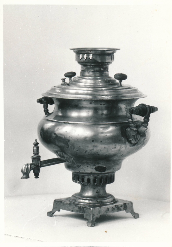 Tartu linnamuuseumi ajalooline kogu, samovar. 1981