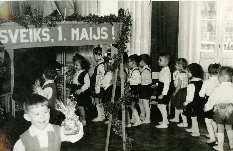 Tartu 2. lasteaed, 1. mai pidu. 1950-1965