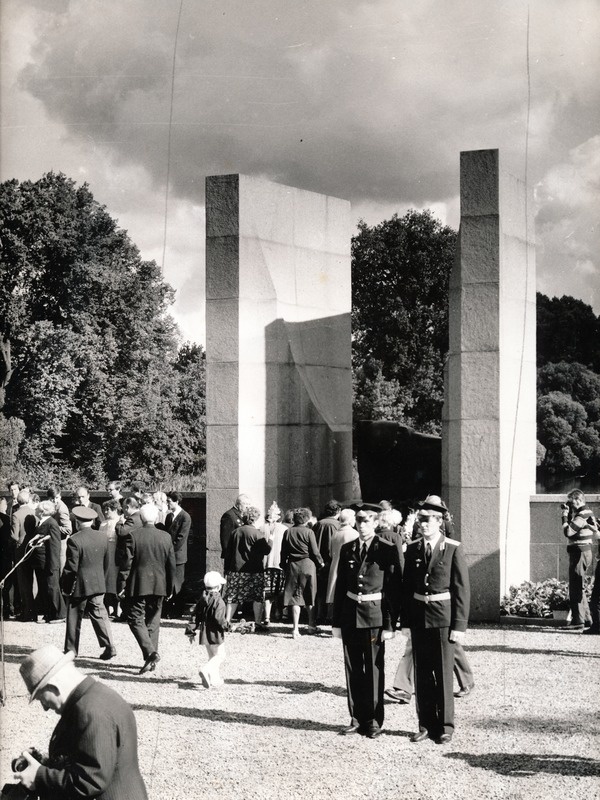 Foto. Tartu vabastamise 40. aastapäeva pidustused. 25.08.1984.a.