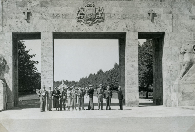 Foto. Tartu Akadeemiline Meeskoor välisreisil 1926-1939.