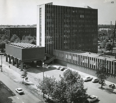 Uus Raadiomaja Tallinnas, vaade Kreutzwaldi tn hoonest. Arhitektid Jüri Jaama, Ado Eigi  duplicate photo