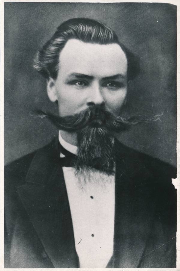 Portreefoto. Ado Grenzstein (pseudonüüm A. Piirikivi) (1849–1916). 19. sajand.