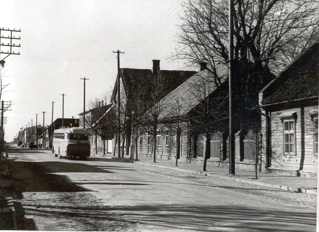 Foto. Dr. Fr. R. Kreutzwaldi Memoriaalmuuseum Võrus 20.aprillil 1958.a.