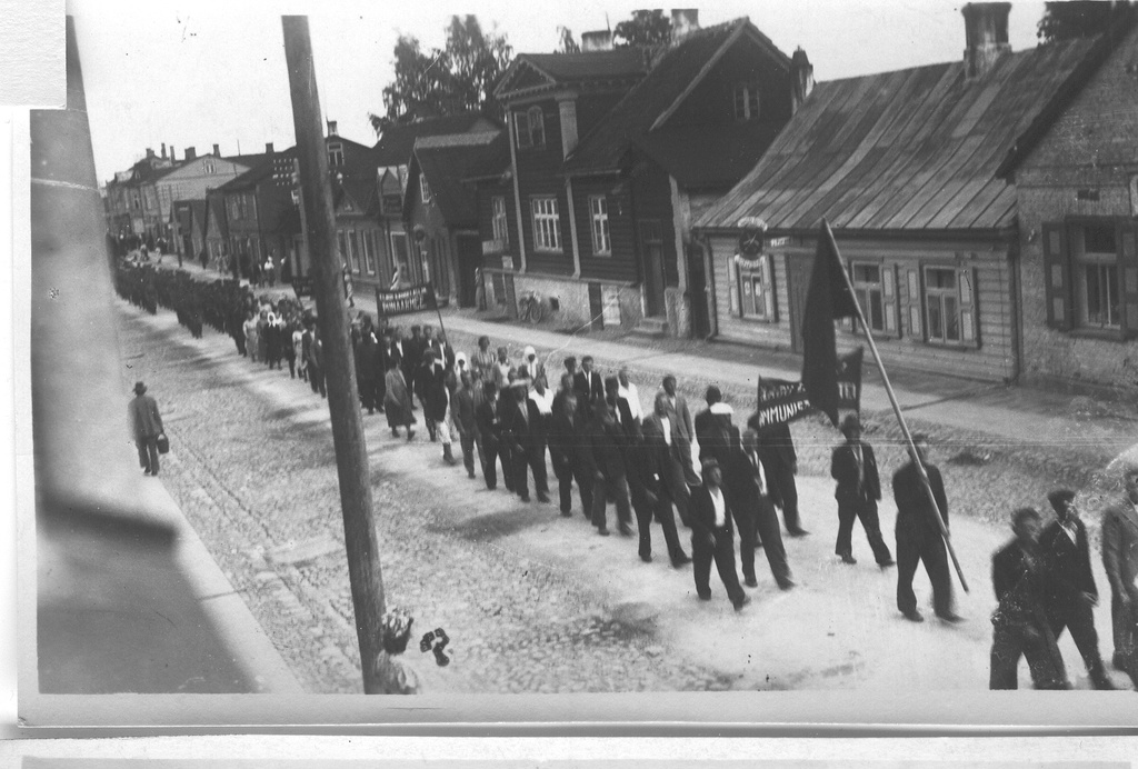 Foto. 1940.a. demonstratsioon Võrus.