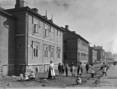 Vaasankatu 29, 27, 25, 23, 21.  duplicate photo