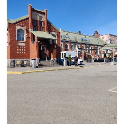 Hietalahden kauppahalli Hietalahdentorin puolelta nähtynä rephoto