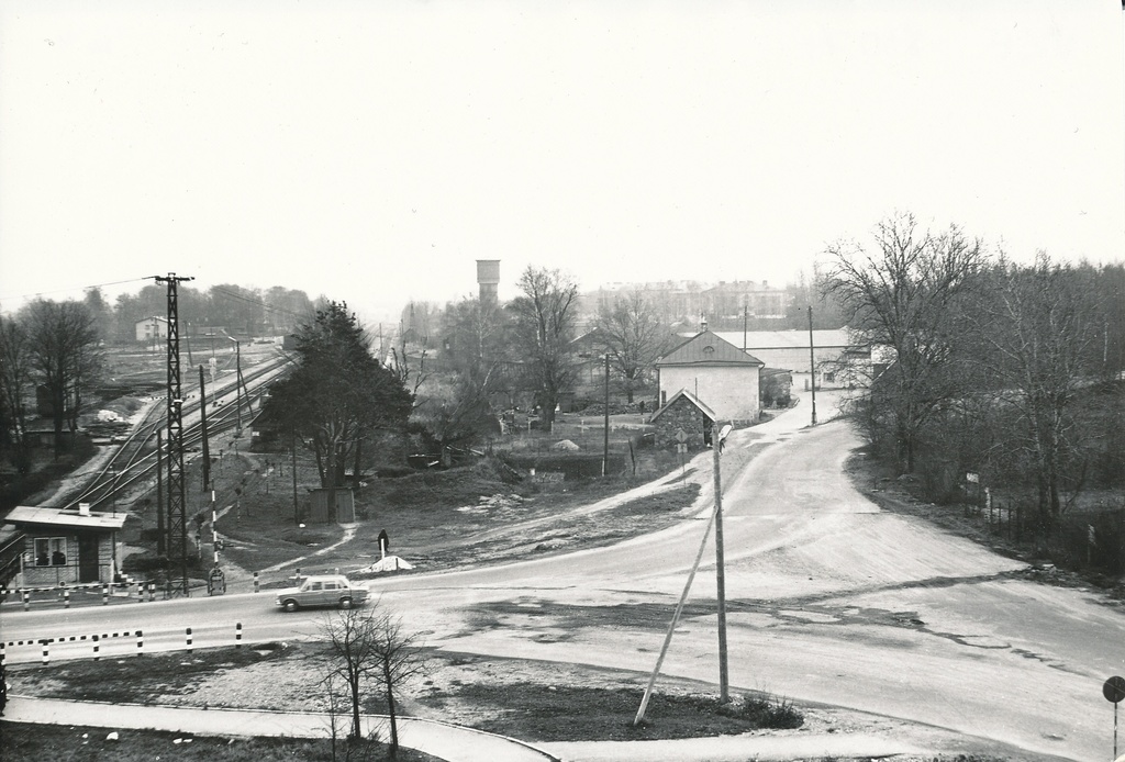 Foto.Võru vaade raudtee ülesõidukohal 1977.a.