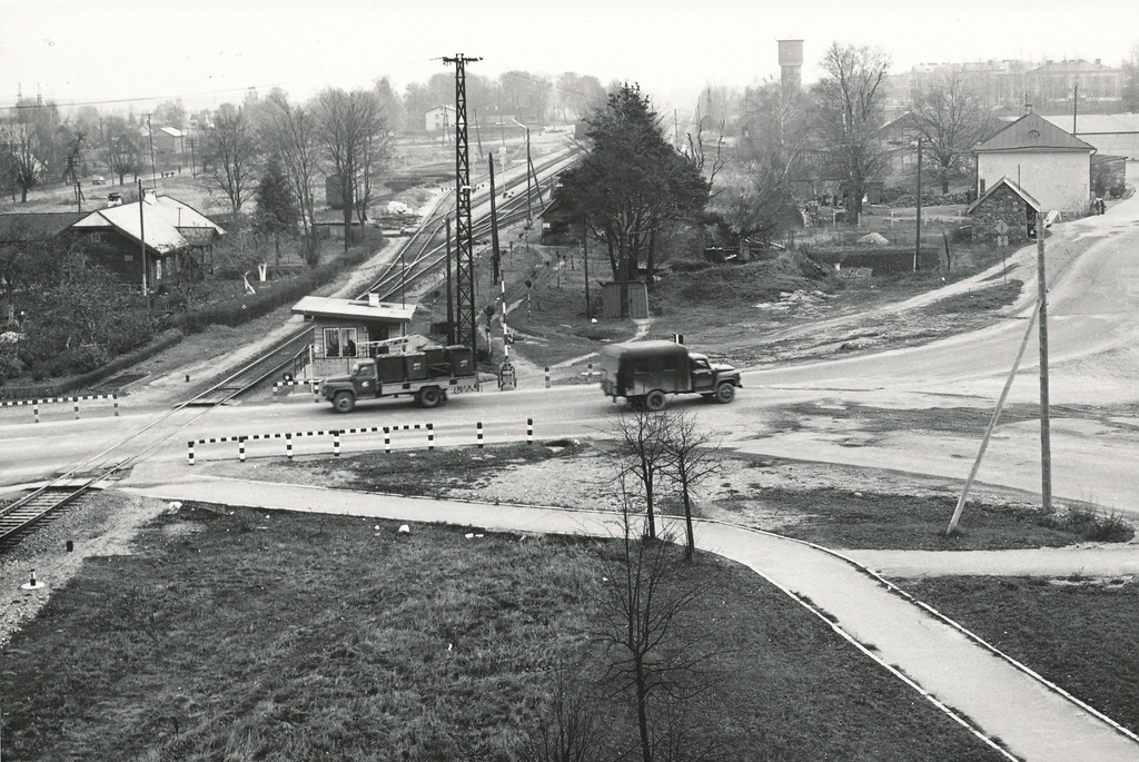 Foto.Võru vaade raudtee ülesõidukohal 1977.a.