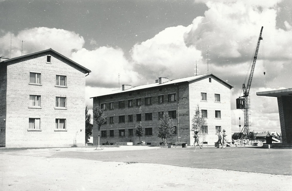 Foto. Võru vaade. Lenini tänava hooned. 1965.a.