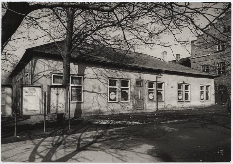 foto, Viljandi, Tallinna tn 1, tk Leola töökoda, märts 1977, foto E. Veliste