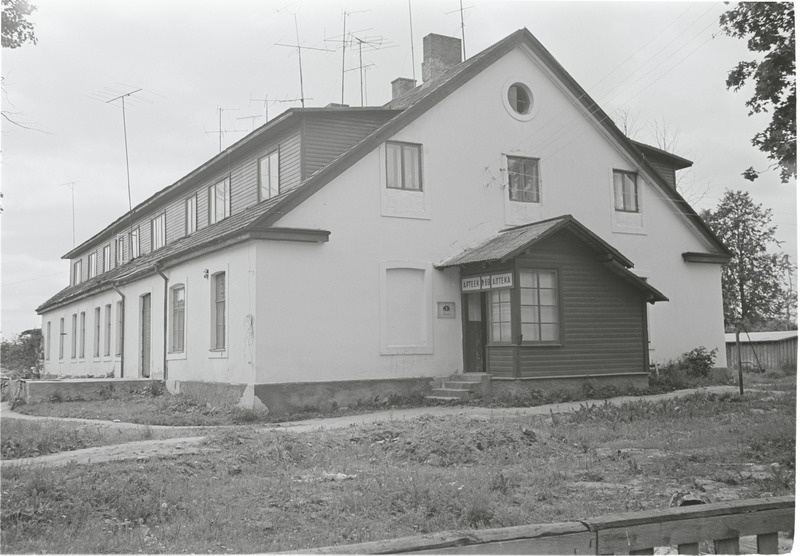 Väike-Maarja apteek