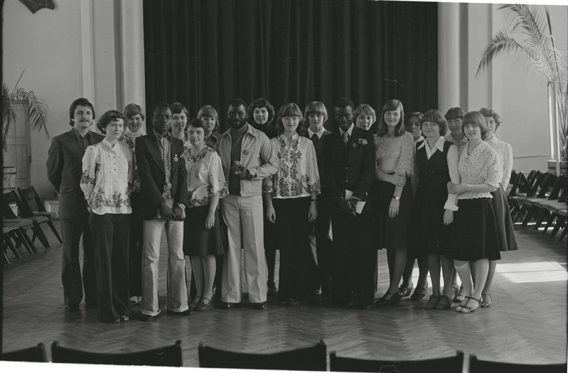 Kongo Rahvavabariigi noorteorganisatsiooni juhtivate töötajate grupp külas Rakvere rajoonis