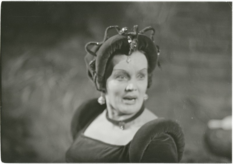 J. Rainis. Armastus on tugevam kui surm ehk legend Turaida Roosist. Rakvere Teatri lavastus