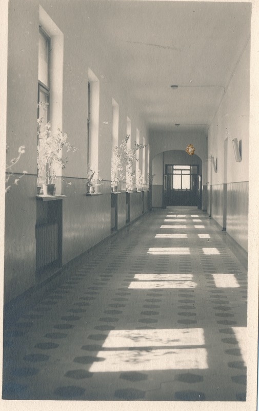Rakvere Õpetajate Seminari peahoone II korruse koridor