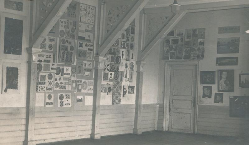 Virumaa Noorte Püha kunstinäitus  Viru Maakonna Reaalgümnaasiumis