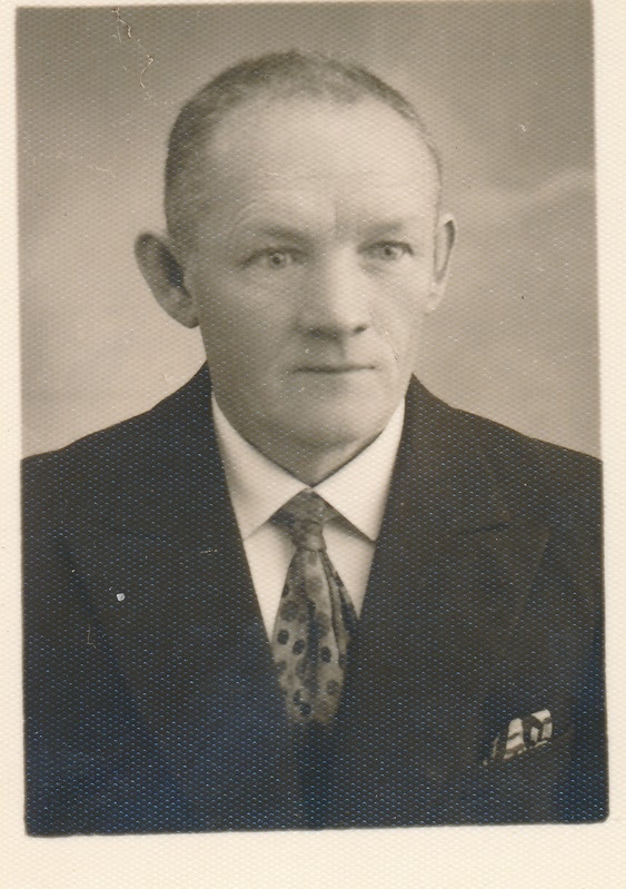 Rakvere III Algkooli õpetaja Arnold Liiv
