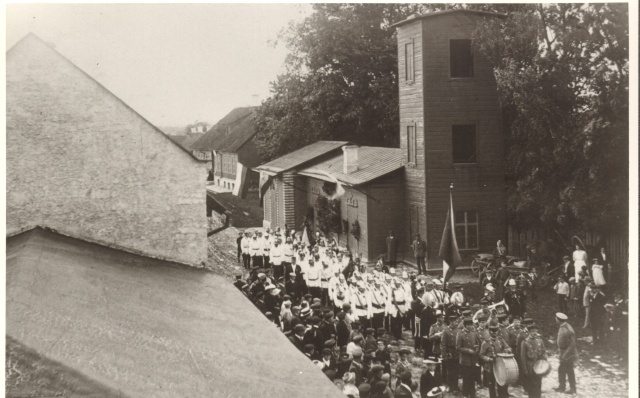 fotokoopia, Paide tuletõrjujad paraadvormis Laial tänaval 20.saj. esimesel poolel