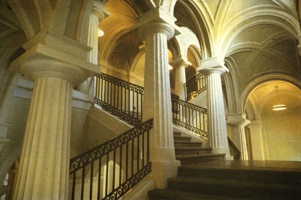 Arkkitehtuurin historian opetusdiat, arkkitehtuuri: Helsinki, Senaatintori (C46)