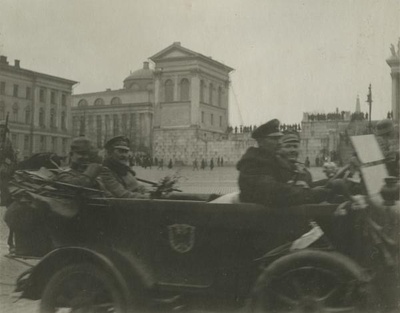Saksalaisten pääesikunnan jäseniä 14.4.1918.  similar photo